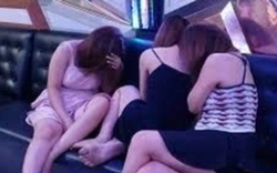 Phá ổ nhóm chuyên "chăn dắt" nữ tiếp viên quán karaoke