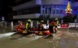 'Bom nước' đột ngột dội xuống Ý, ít nhất 9 người chết, nhiều người mất tích