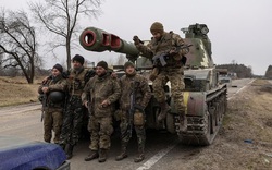 Ukraine đứng trước trận chiến sinh tử với Nga ở miền Đông, Mỹ gấp rút tăng viện vũ khí cho Kiev