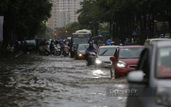 Những lưu ý lái xe an toàn trong mùa mưa bão mà người tài xế cần biết