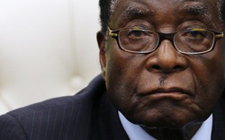 Robert Mugabe: Từ anh hùng dân tộc tới kẻ độc tài khiến Zimbabwe "sụp đổ"