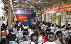 Trường học ở Sơn La ngập trong bùn nước có lễ khai giảng đặc biệt