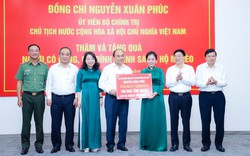 Chủ tịch nước Nguyễn Xuân Phúc trao tặng 100 nhà tình nghĩa cho hộ nghèo ở Nghệ An