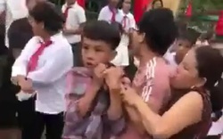 Phú Thọ: Một thanh niên làm loạn, đe dọa học sinh trước cổng trường ngày khai giảng