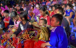 Bí thư Tỉnh ủy Đồng Nai tham gia chương trình vui Trung thu cùng trẻ em nghèo