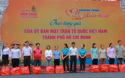 Liên đoàn Lao động TP.HCM chăm lo tết cho gia đình công nhân, người lao động có hoàn cảnh khó khăn