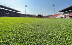 Mặt cỏ sân Thammasat đẹp cỡ nào trước trận chung kết?