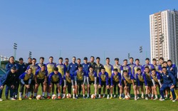 Đâu là vị trí mà cả Hà Nội FC lẫn V.League đều thiếu?