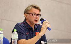 HLV Troussier: "Rất ít CLB tại Việt Nam có phương pháp huấn luyện giống tôi"