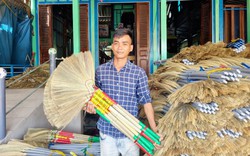 Làng nghề ở An Giang làm ra thứ cả làng dùng, bán sang cả Campuchia, Thái Lan, việc luôn tay luôn chân