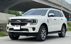 Ford Everest vừa lăn bánh đã giảm giá hàng trăm triệu đồng