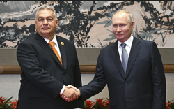 Thủ tướng quốc gia EU bảo vệ quyết định gặp Tổng thống Nga Putin