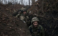 Binh lính Ukraine kiệt sức ở Bakhmut bị nỗi kinh hoàng của chiến tranh ám ảnh