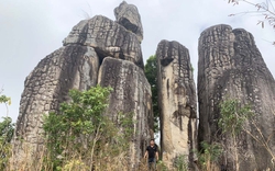 Tảng đá hình thù kỳ dị trên một ngọn núi ở Gia Lai, sao dân lại gọi là tượng "ông Phật"?