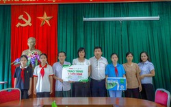 “Năm học này con sẽ không phải tranh thủ làm thêm kiếm tiền nộp học”