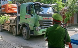 Hàng chục trường hợp xe quá tải vào đường cấm bị xử lý sau phản ánh của báo Dân Việt