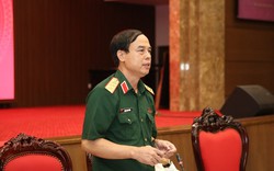 Thượng tướng Lương Đình Hồng và Thiếu tướng Du Trường Giang nghỉ hưu