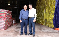 Nhà thơ "thần đồng" Trần Đăng Khoa thăm nhà máy phân bón rộng 75ha của Supe Lâm Thao