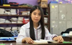 Nữ sinh nghèo dân tộc Thái nuôi khát khao thành cô giáo dạy lịch sử