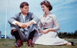 Tiết lộ khả năng “hấp dẫn phụ nữ” của cố Tổng thống Mỹ John F. Kennedy