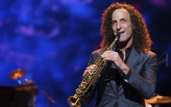 Kenny G - huyền thoại saxophone người Mỹ, sắp đến Việt Nam