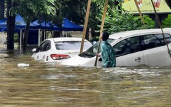 Giám đốc Đài Khí tượng thủy văn Thừa Thiên Huế nói gì về việc dự báo lượng mưa chưa sát thực tế? 