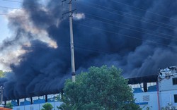 Nghệ An: Dập tắt đám cháy lớn tại Khu công nghiệp Nam Cấm