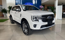 Giá xe Ford Everest lăn bánh tháng 11/2023: Ngỡ ngàng mức ưu đãi đấu Fortuner, Santa Fe