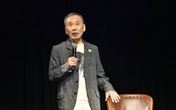 Haruki Murakami tin vào sách giấy trong thời đại số hóa