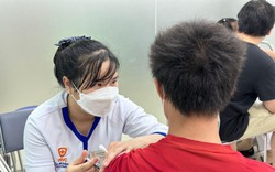 Sợ zona thần kinh, nhiều người tiêm vaccine thủy đậu