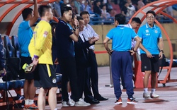 Để thua CLB CAHN, bầu Hiển xuống sân nói chuyện với Hà Nội FC