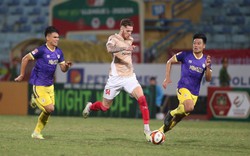 HLV Trần Tiến Đại (CAHN) đi vào lịch sử V.League theo cách vô cùng đặc biệt! 