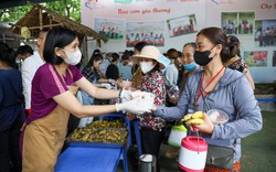 Cùng Phiên Chợ Trái Tim viết lên yêu thương từ những điều bình dị