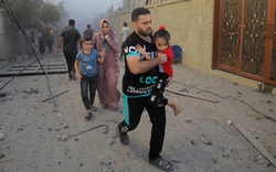 Cuộc tháo chạy trong sợ hãi của người dân trại tị nạn Gaza dưới hỏa lực Israel