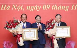 Hai nguyên Phó Thủ tướng Chính phủ nhận Huy hiệu cao quý của Đảng