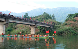 Lai Châu: 140 vận động viên tranh tài tại giải đua thuyền đuôi én