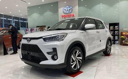 Giá xe Toyota Raize lăn bánh tháng 12/2023: Giảm không "phanh" khi Hyundai Venue vừa ra mắt