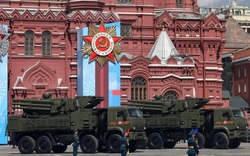 Chỉ huy Nga bị phạt nặng vì để hệ thống tên lửa Pantsir tối tân đâm vào cầu đường sắt ở St. Petersburg