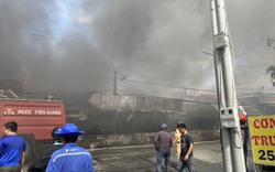 Tiền Giang: Cháy tại kho chứa hàng gia dụng, 6 căn nhà bị ảnh hưởng nặng