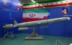 Iran tích hợp trí tuệ nhân tạo vào tên lửa mới, có thể thay đổi hướng và góc để nhắm mục tiêu