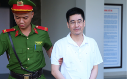 Cựu điều tra viên Hoàng Văn Hưng nhận tội, xin xét xử vắng mặt, căn cứ pháp luật quy định về trường hợp này