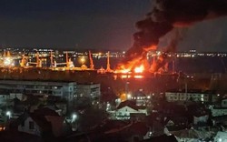 Không quân Ukraine phá hủy tàu đổ bộ Nga ở Crimea
