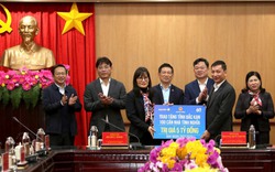 
Tập đoàn Bảo Việt hỗ trợ tỉnh Bắc Kạn 5 tỷ đồng xây dựng 100 căn nhà tình nghĩa