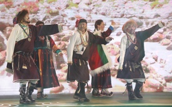 Người dân phố núi Đà Lạt thích thú điệu nhảy JABRO DANCE của người Ladakh - Ấn Độ
