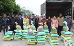 Hội Nông dân Thái Nguyên hỗ trợ phân bón cho hội viên nông dân nghèo huyện Võ Nhai