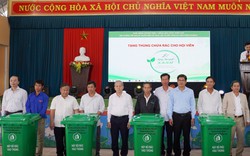 Nông dân Thừa Thiên Huế nói không với bao bì thuốc bảo vệ thực vật và đốt rơm rạ trên đồng ruộng 