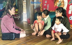 Cảm phục sự tận tâm của cô giáo gắn bó gần 30 năm với trẻ em nghèo nơi rẻo cao