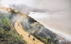 Một ngọn núi cao 2.300m ở Lào Cai, nơi có ngôi làng cao nhất Việt Nam, đó là ngọn núi nào?