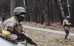 Lính Ukraine được huấn luyện ở Anh đầu hàng ngay khi trận đánh mới bắt đầu
