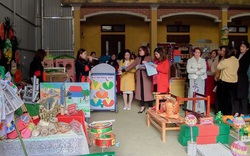 Ấn tượng hội thi "Thiết kế đồ dùng, đồ chơi dạy học cấp mầm non" ở huyện vùng cao Sơn La